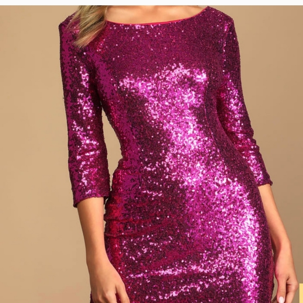 Like New Lulus magenta sequin dress